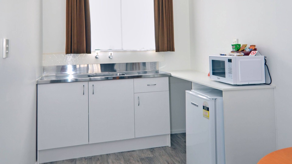Foxton Hotel | Celtic Motel