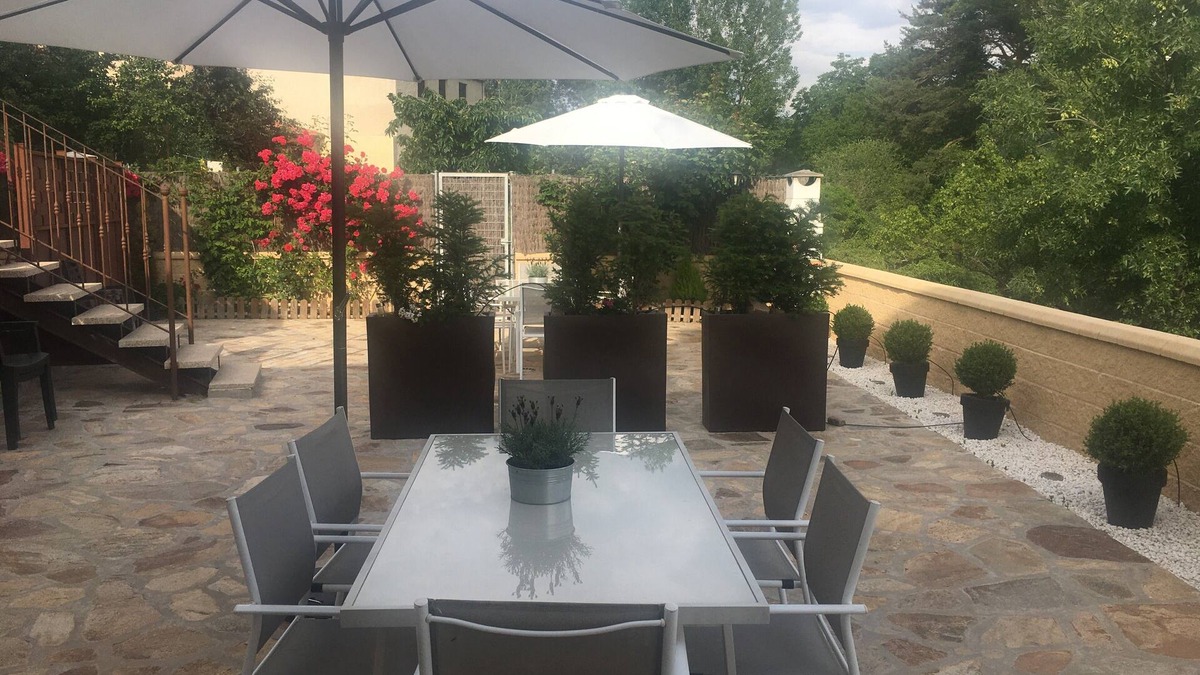 Montejo de la Sierra Cottage | Centeno rural house, Terrace, BBQ Garden, Fireplace, wifi, Hayedo Montejo