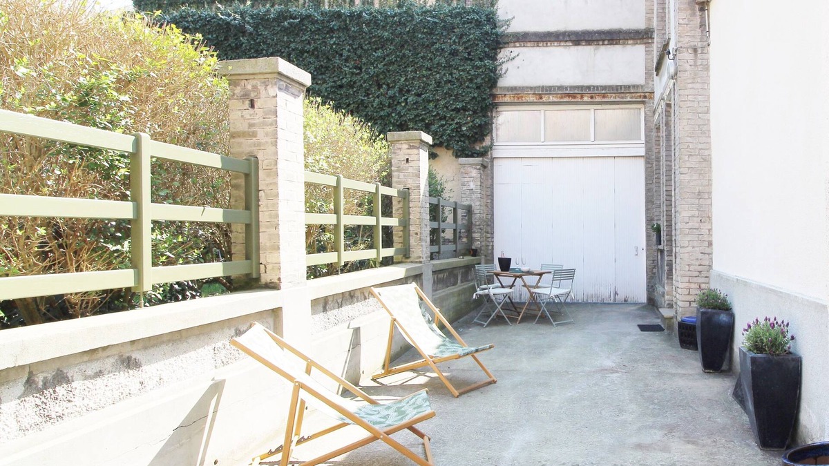 Courlancy House | Center Maisonnette near cathedral with terrace