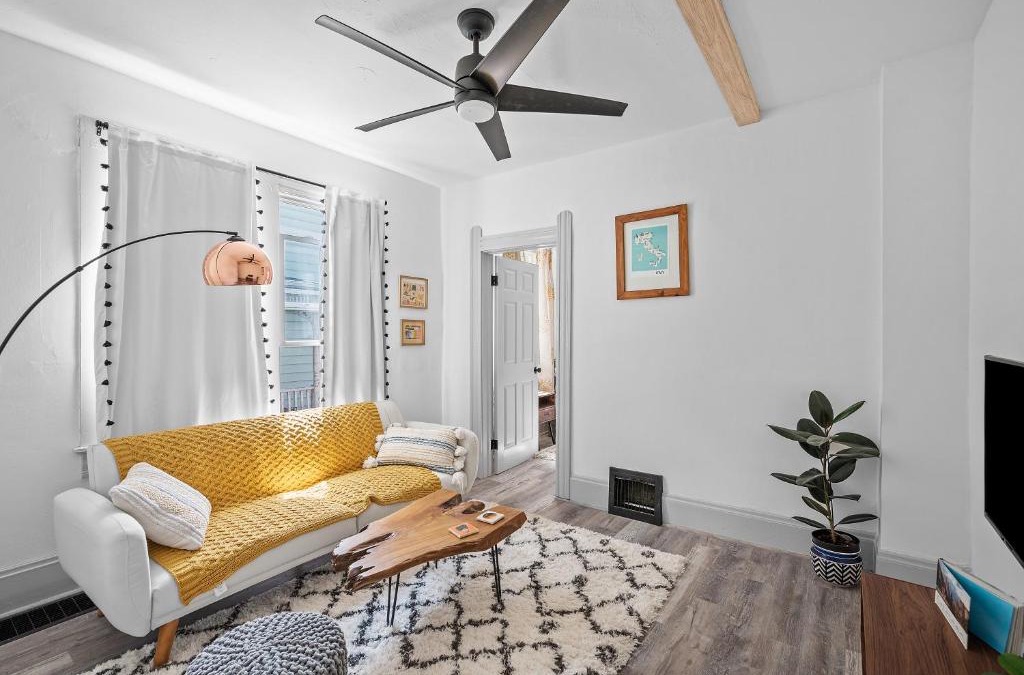 Little Italy Apartment | Center of Little Italy #2