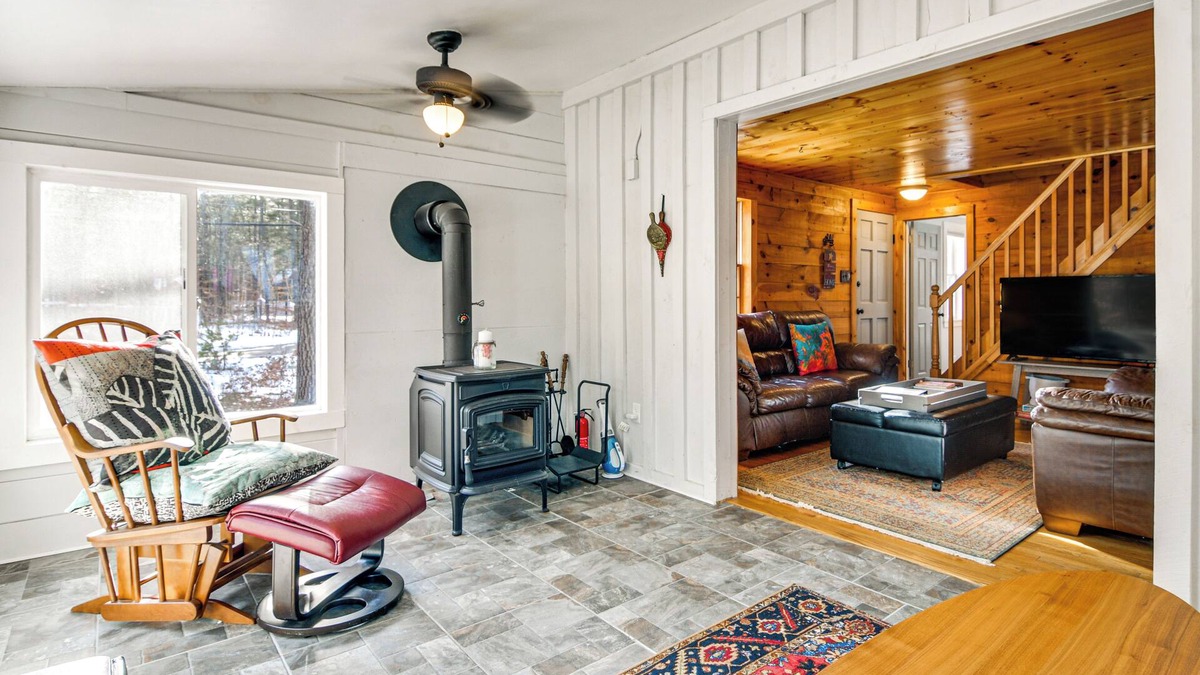 Center Ossipee Cabin | Center Ossipee Cabin w/Game Room & Fire Pit!