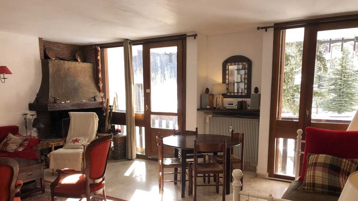 Peone Apartment | CENTER VALBERG LARGE 3 ROOMS FACING THE SKI SLOPES