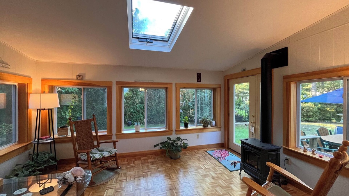 Centerville House | Centerville 2 bedroom 1.5 bath ranch with central AC, Great backyard, centrally located sleeps 4