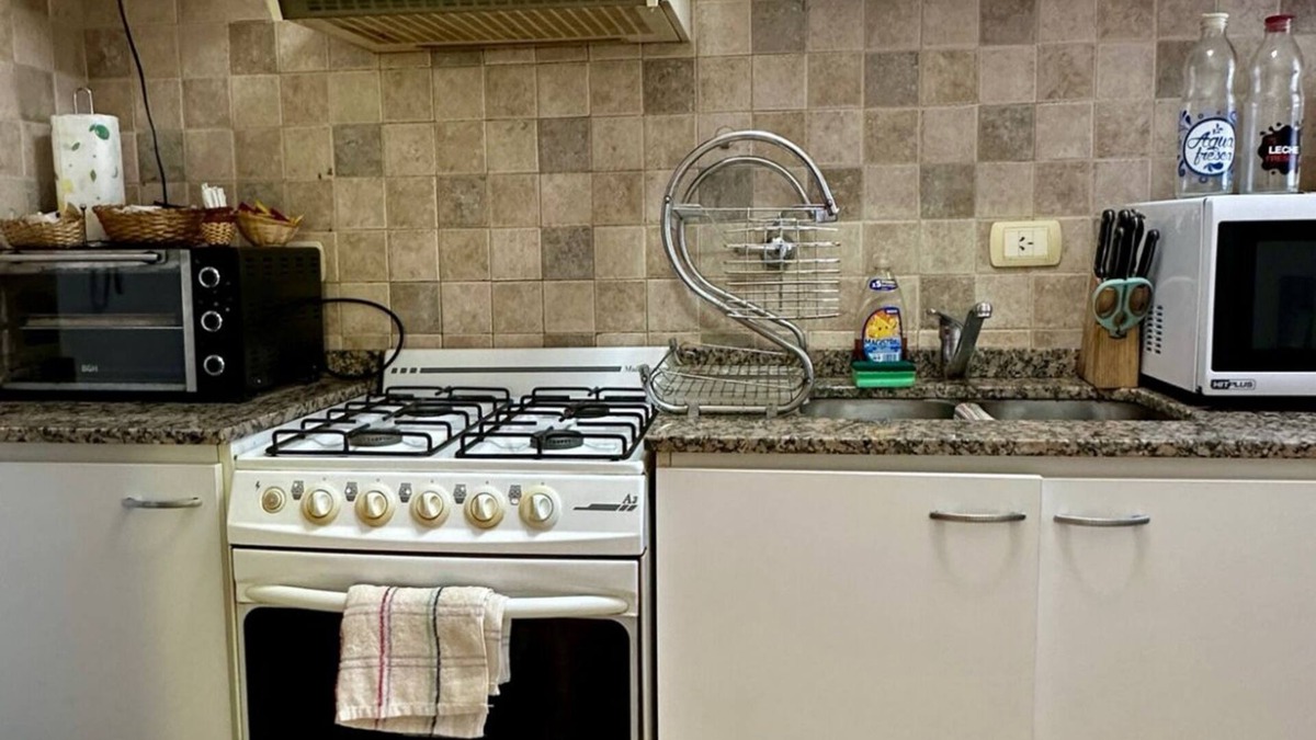 Centro Apartment | Centrally located Moreno apartment