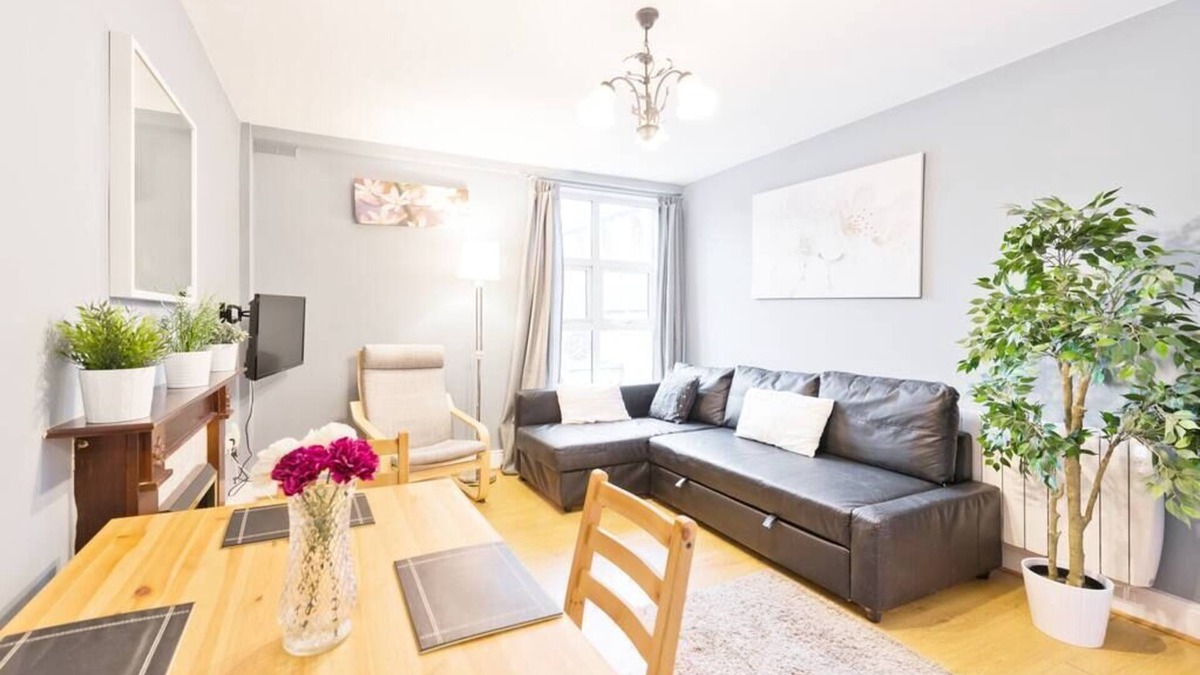 City Centre Dublin Apartment | CENTRAL*1-BED APT*TV & RELIABLE FAST WIFI*