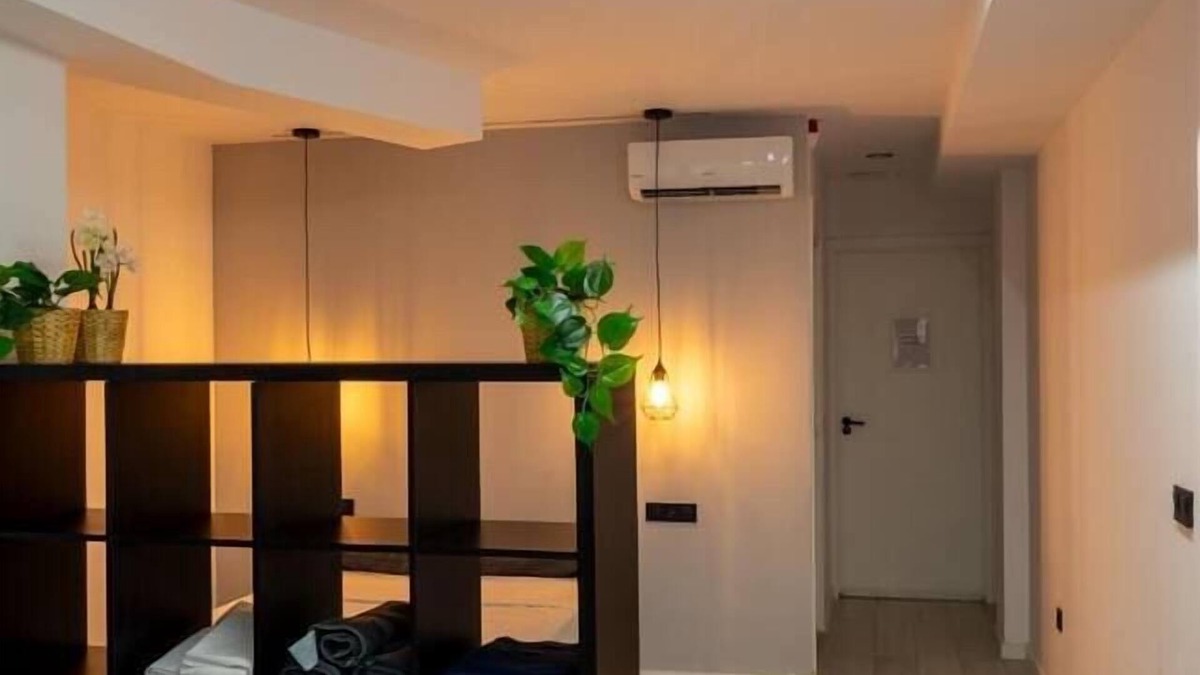 Malilla House | Central accommodation for 4 people