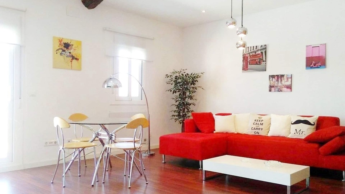 Tarrega House | CENTRAL AND MODERN ACCOMMODATION