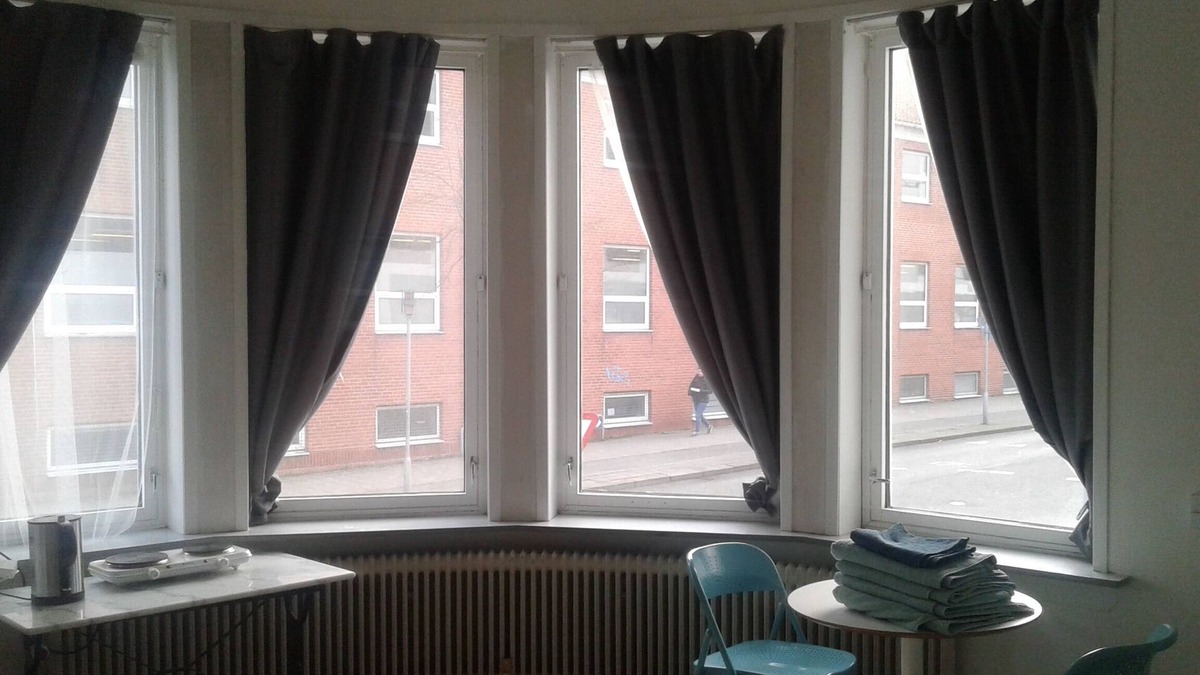 Kolding Apartment | Central Apartment adj Train Station. Fully furnished fully equipped.