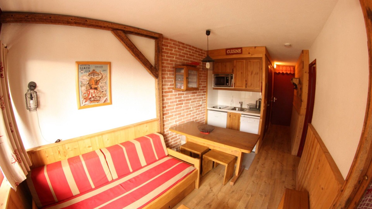 Val-Thorens Apartment | Central apartment for 4, at the foot of the slopes, L'Arcelle opposite Espace Caron
