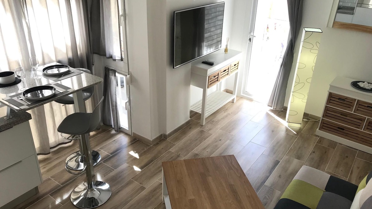 San Anton Apartment | Central apartment, fully renovated, sunny balcony and free bicycles