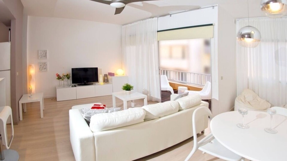 El Medano Apartment | Central apartment (Vv) 80m from Médano beach, WiFi, ideal teleworking