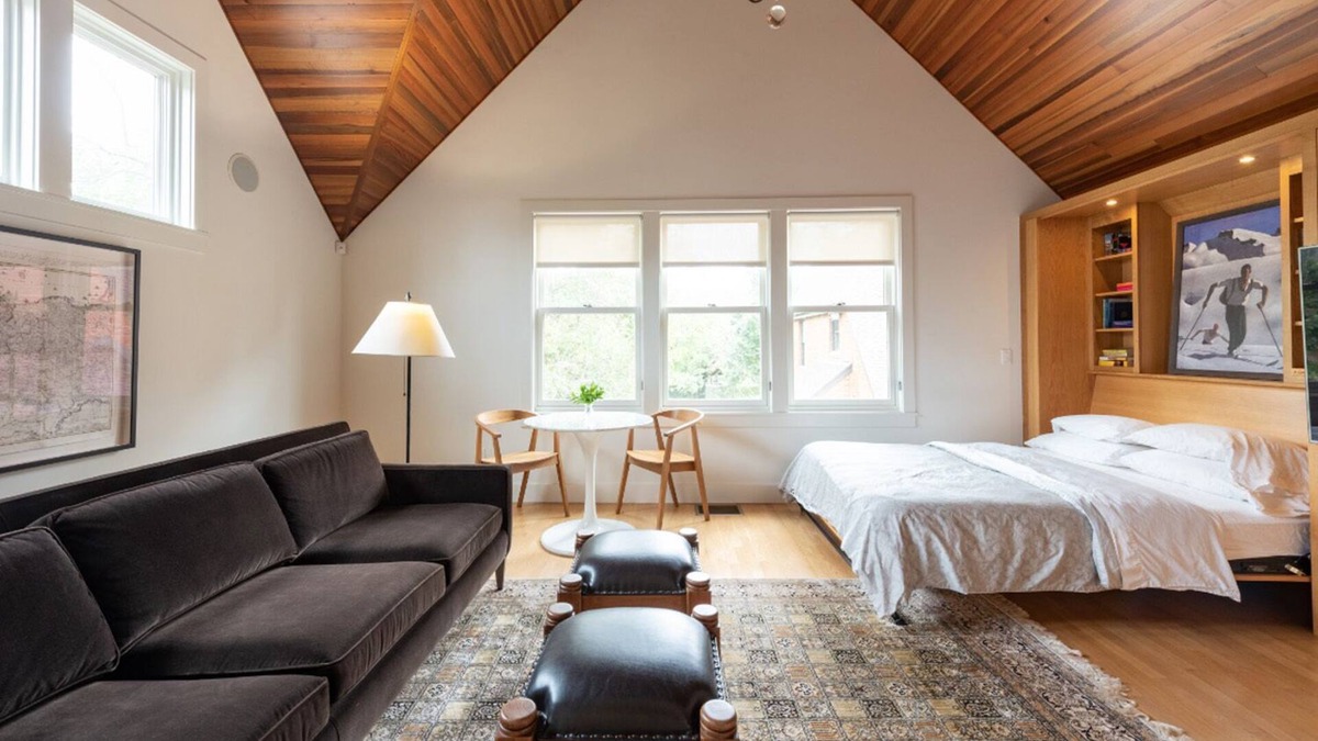 Pemberton Heights Apartment | Central Austin Luxury Loft - Completely Private