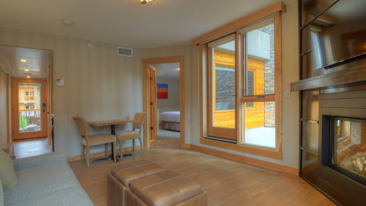 Banff Condo | Central Banff Rockies Suite | Rooftop Hot Pools!