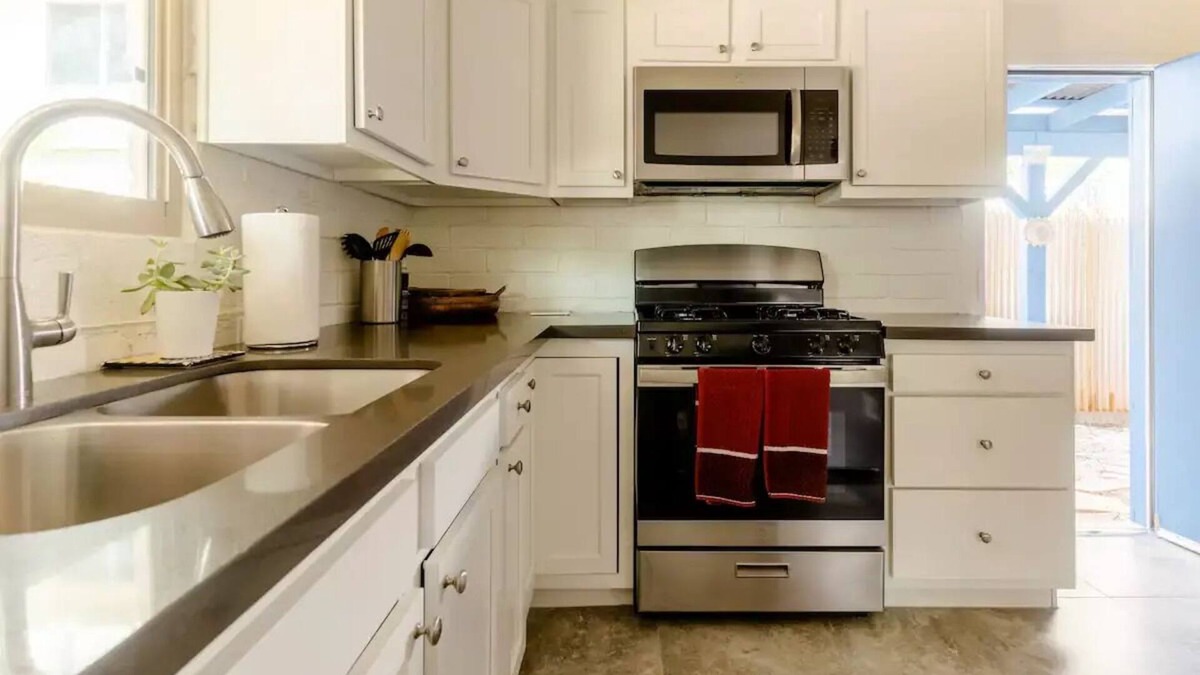 Palo Verde House | Central Casita with pool/hot tub and pet friendly