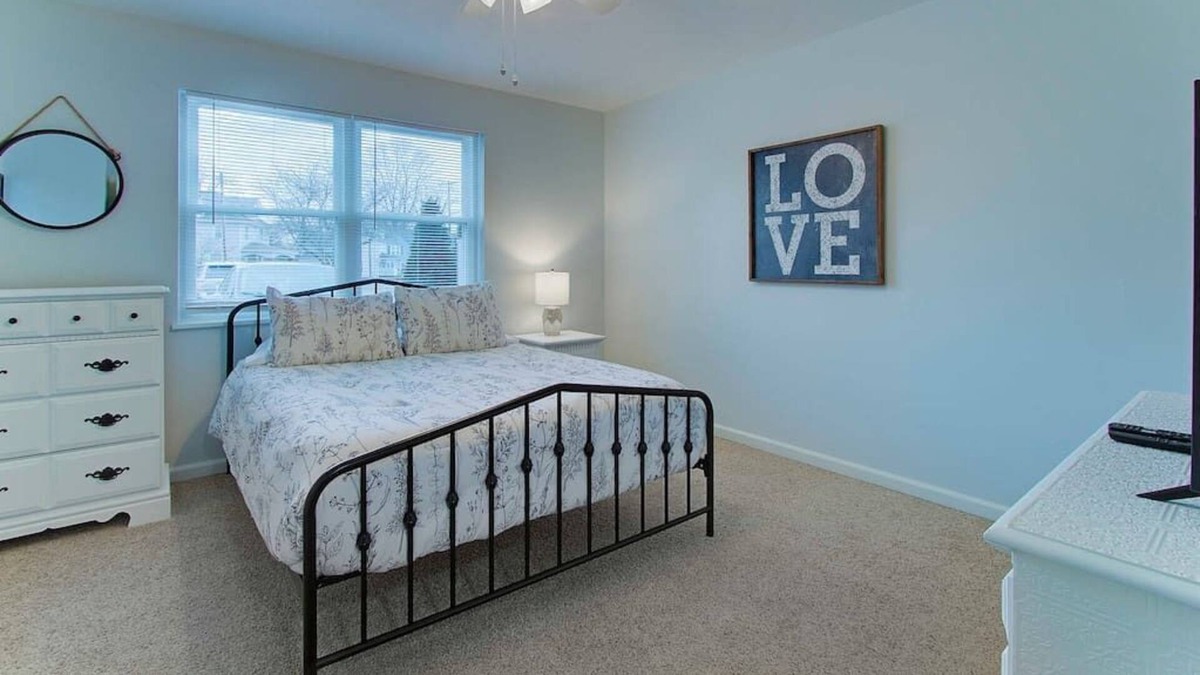 North Canton Apartment | Central & Cozy 1BR near Hall of Fame/Airport