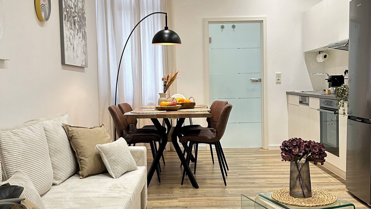 Sudstadt Sudlicher Teil Apartment | Central designer apartment for up to 5 people - stylish & close to the city center
