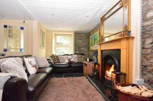 Dingle House | Central Dingle Townhouse