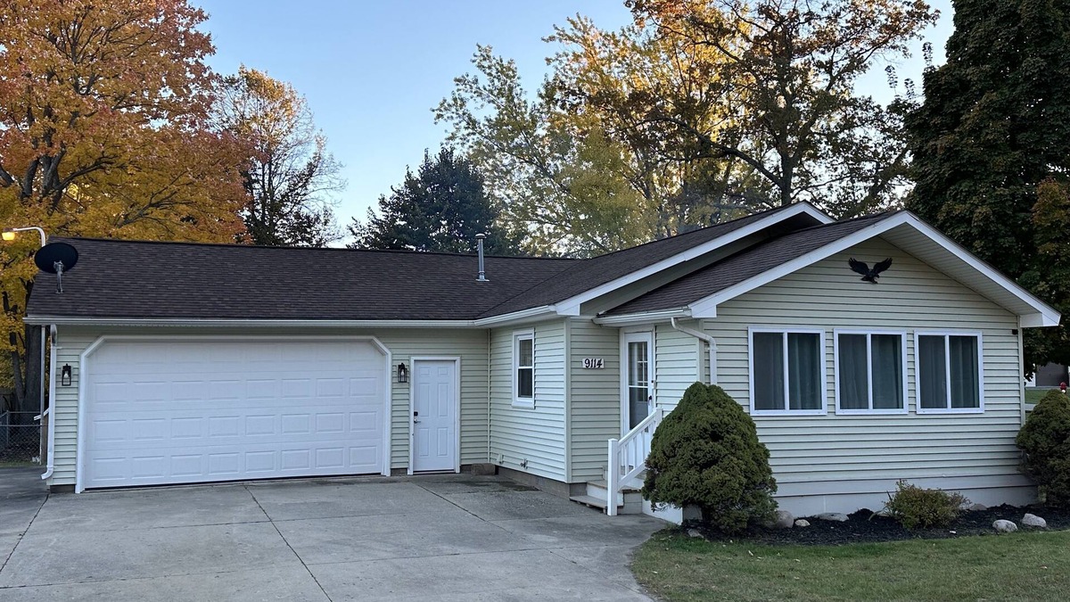 St. Helen Cottage | Central Dispatch Cottage near Lake, and ORV Trails with Garage