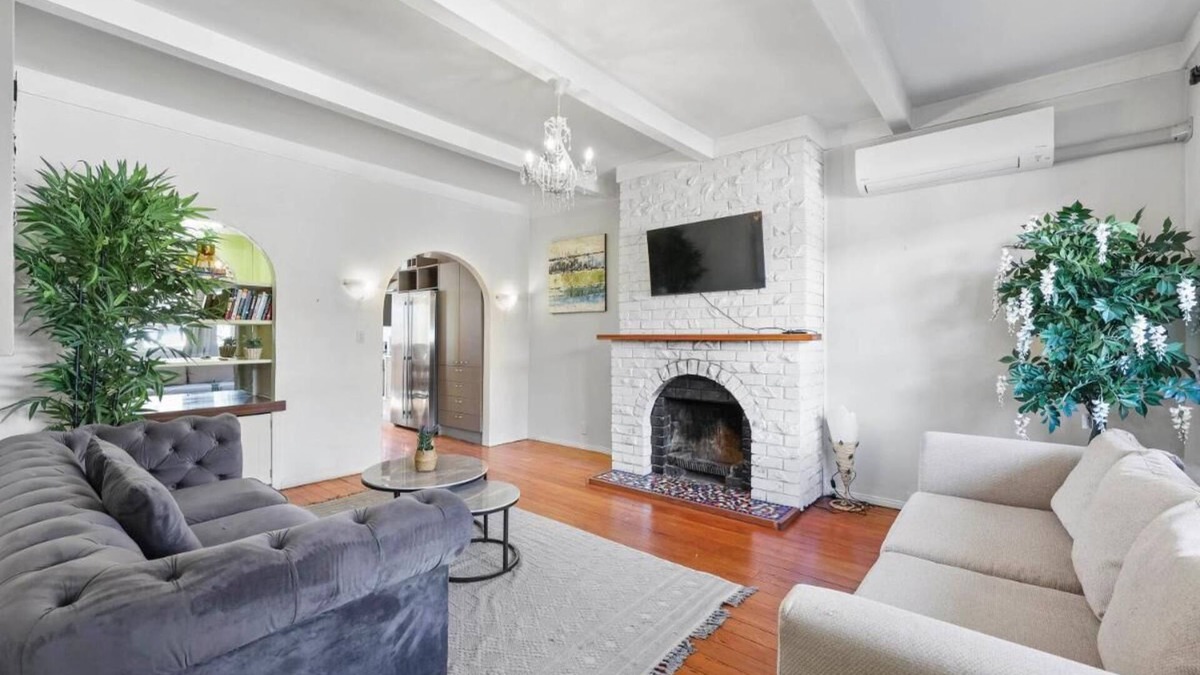 Epsom House | Central Epsom Retreat