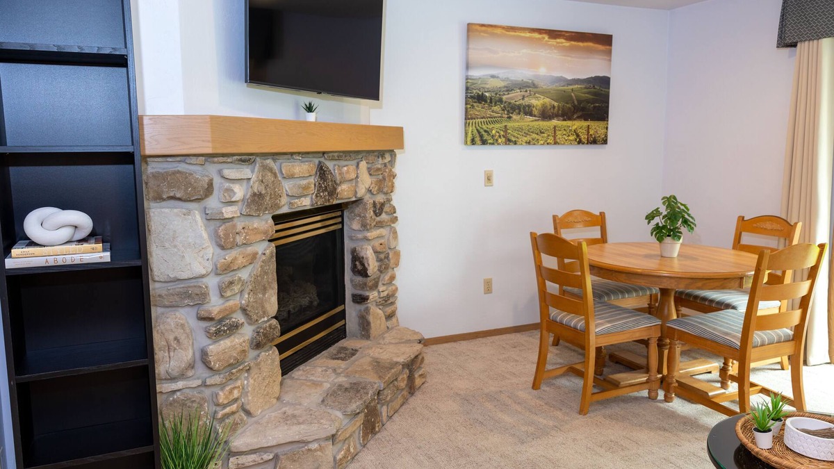 Fish Creek Condo | *Central Fish Creek* - Near Peninsula State Park and Shopping!