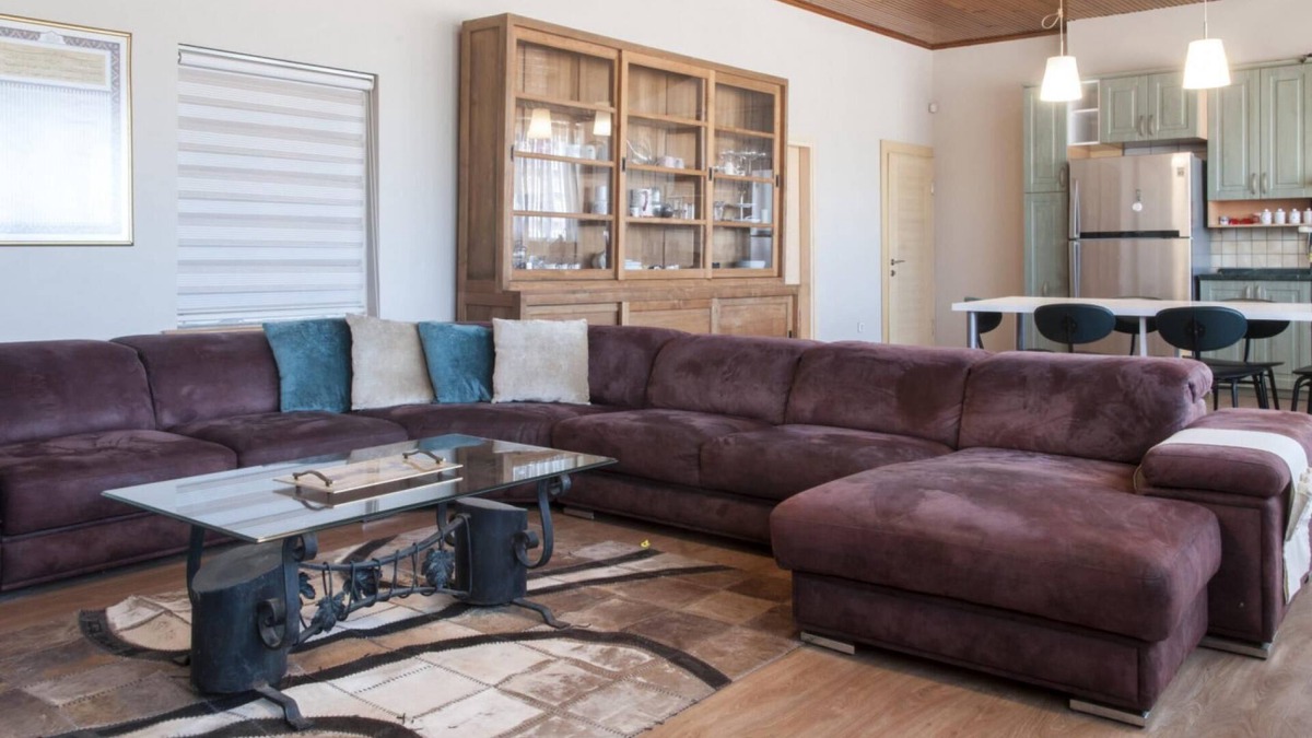 Bagcilar Apartment | Central Flat with City View and Terrace in Sisli