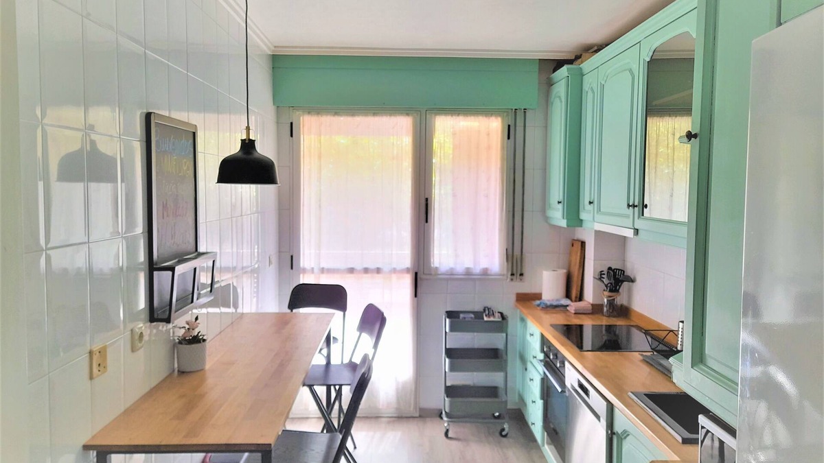 Logrono Historic Centre Apartment | Central, free parking, pets allowed