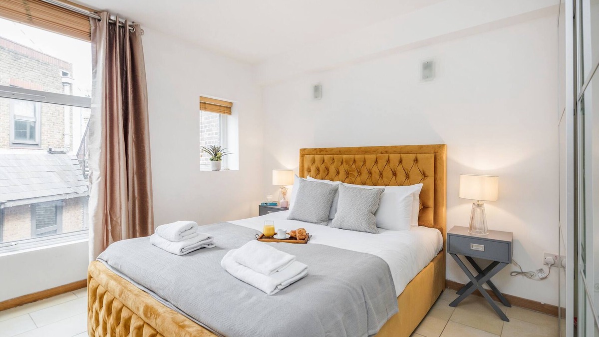 Farringdon Apartment | Central Holborn, lovely and bright apartment for 4, Air-Con