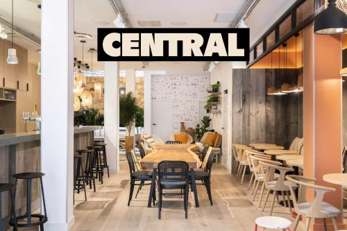 Hotel de Ville - Quinconces Hostel | CENTRAL Hostel Bordeaux Centre