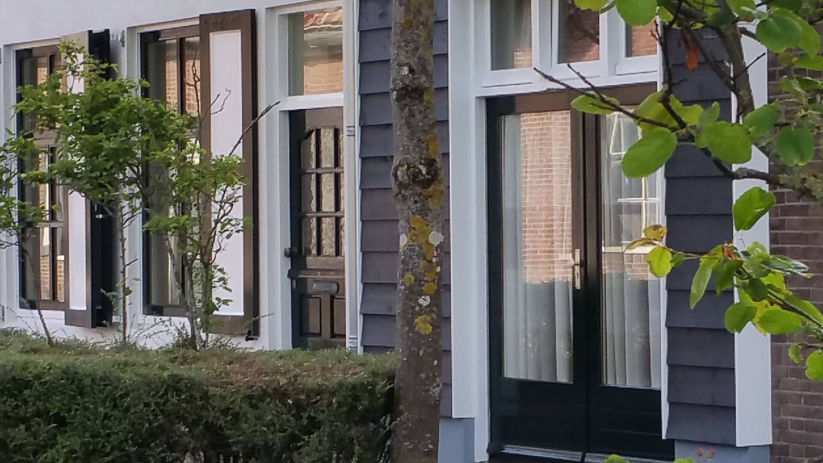 Domburg Apartment | Central in Domburg: nice and cozy holiday home with free parking space