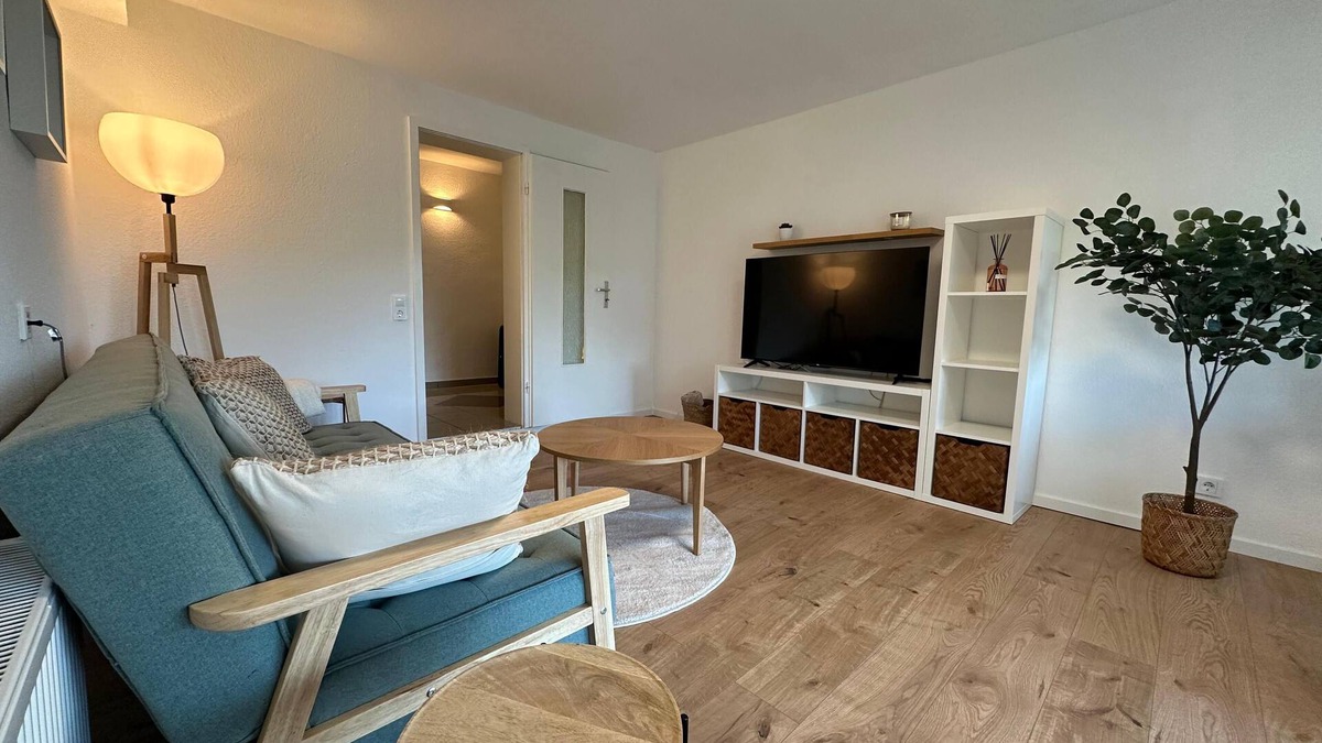Bensberg Apartment | Central location to Cologne in the middle of nature!