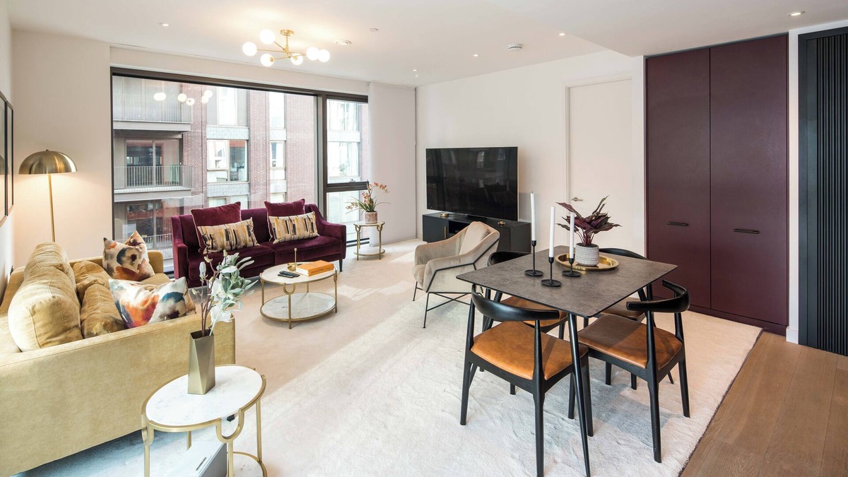 Nine Elms Apartment | central London -bigben and London eye-power station