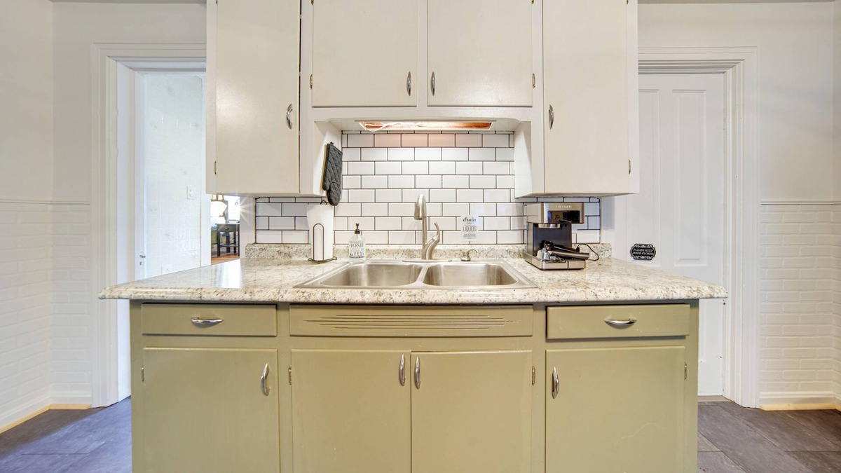 Meadville Apartment | Central Meadville Apartment - Walk to Downtown!
