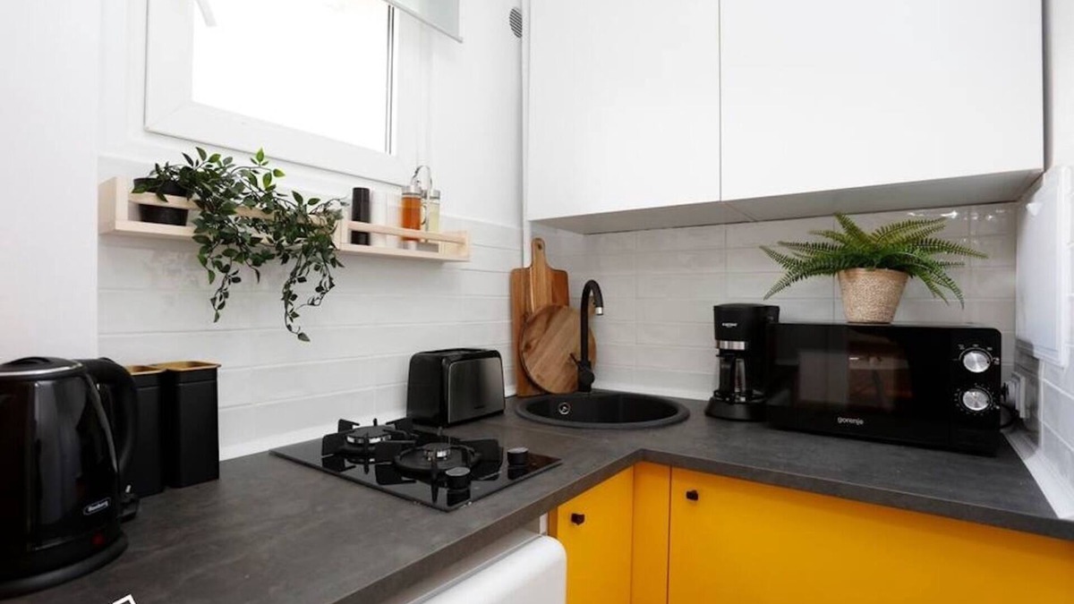 Bucharest Apartment | Central Modern Studio near Unirii