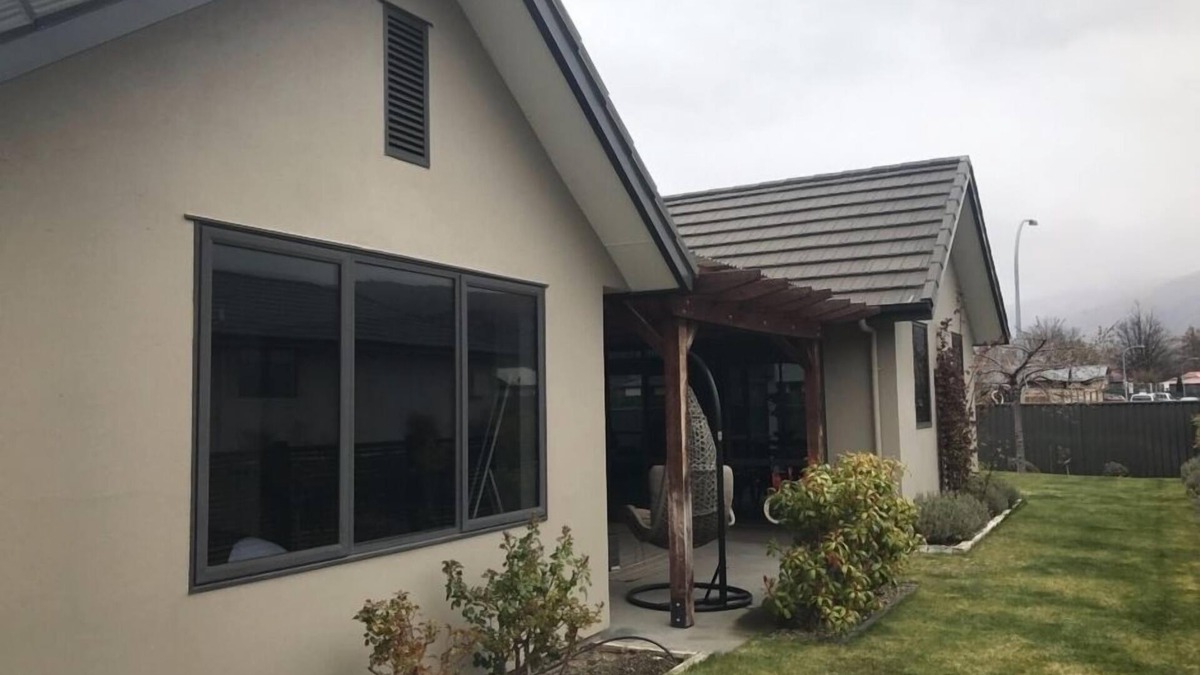 Lowburn House | Central Otago Touch of Class