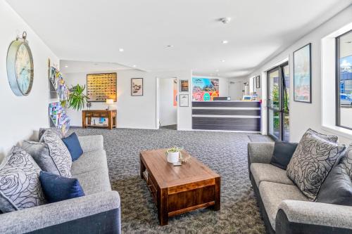 Lowburn Apartment | Central Park Apartments