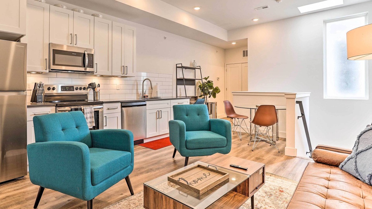 Brewerytown Apartment | Central Pet-Friendly Apt - Minutes to Dtwn!