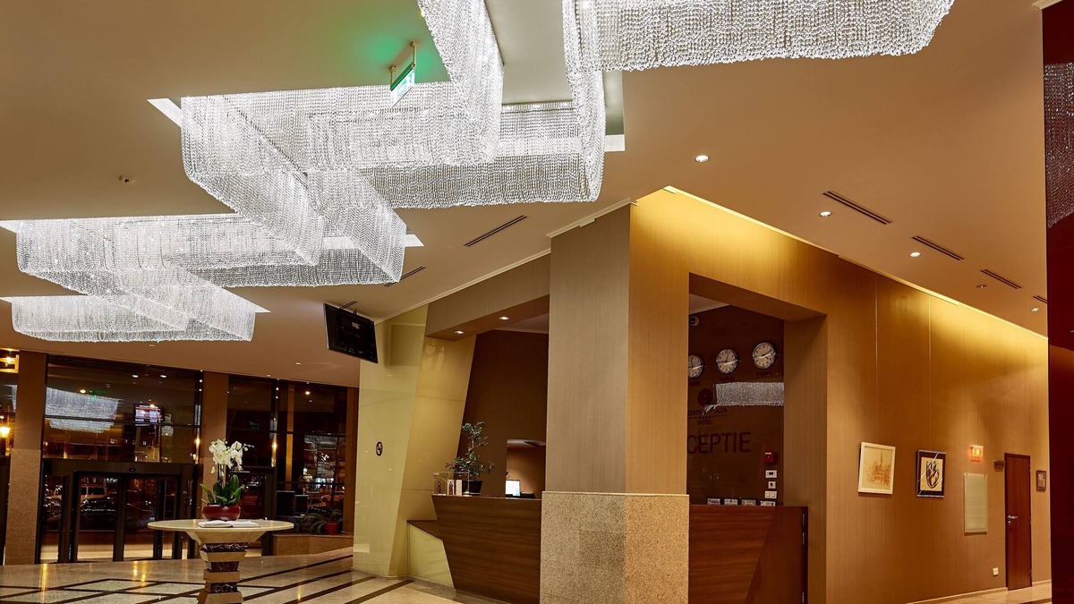 Piatra Neamt Hotel | Central Plaza Hotel