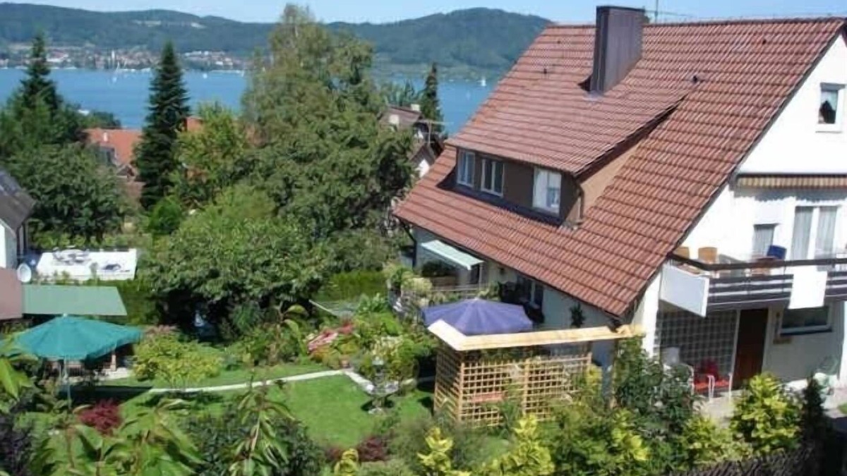 Bodman-Ludwigshafen Apartment | Central, quiet location, stunning lake view