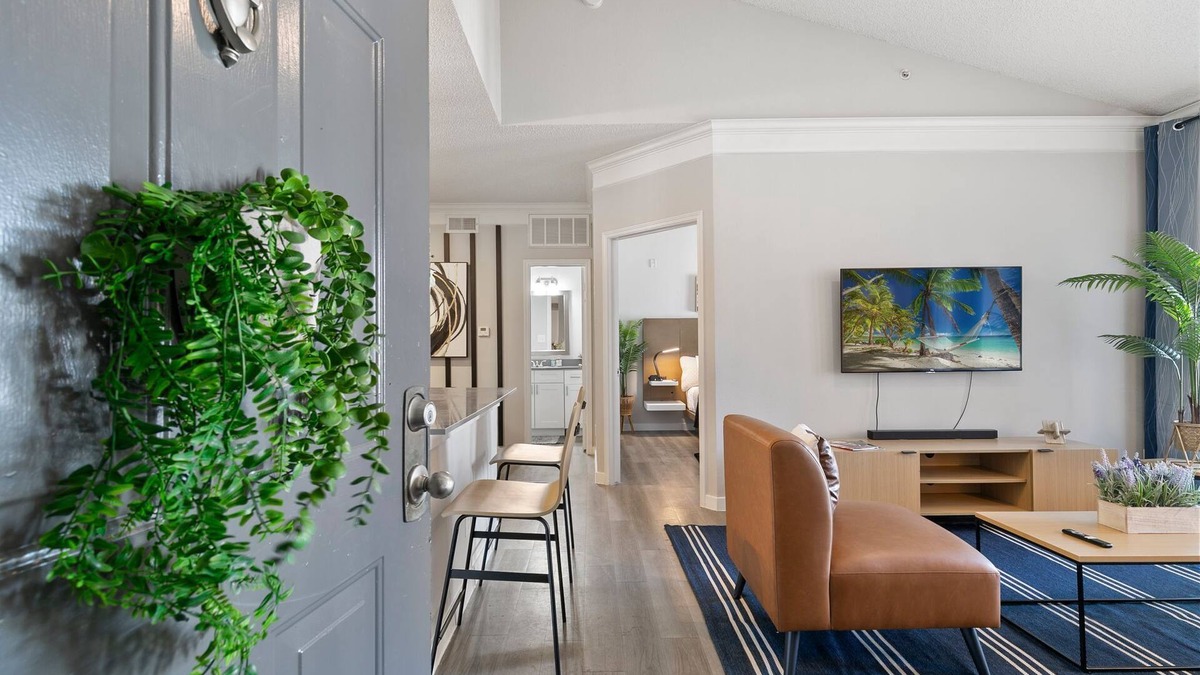 Far North Dallas Apartment | Central Ritzy Getaway with King Bed, Free Parking and Drinking Water Provided.