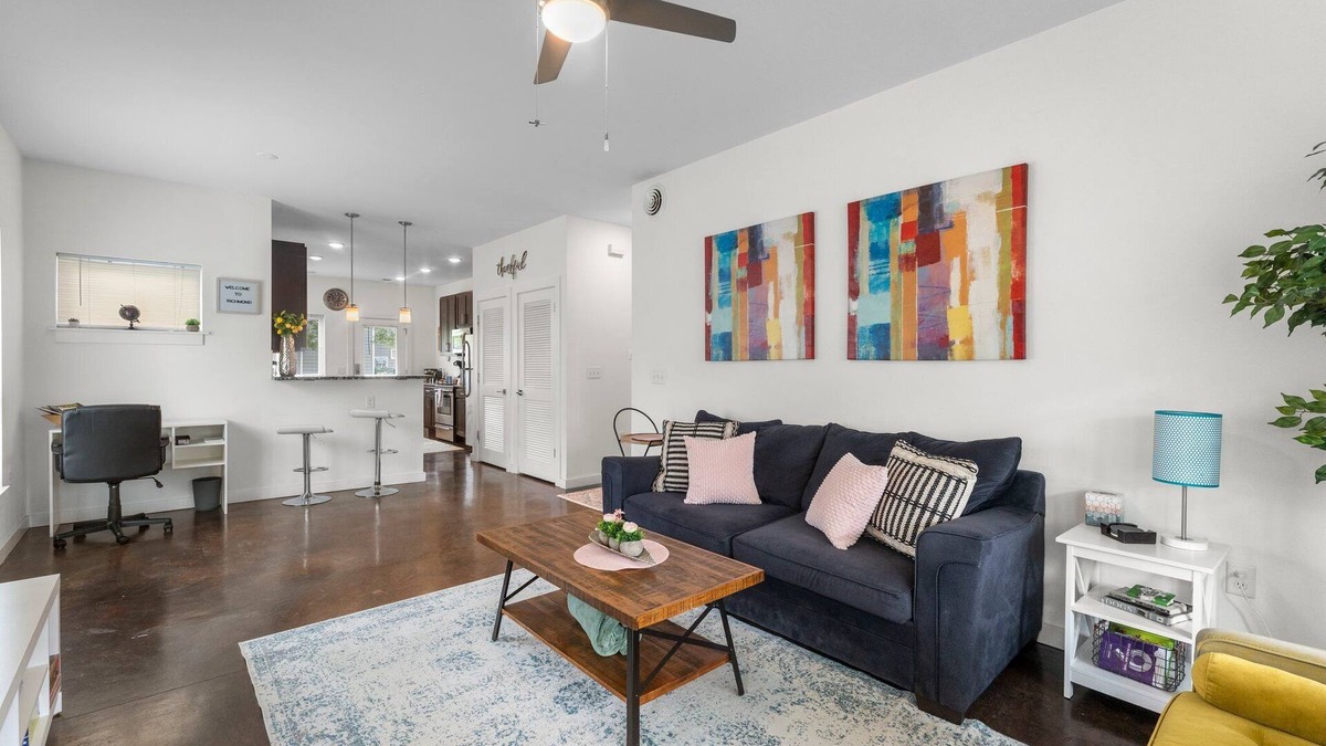 North Chesterfield House | Central RVA Retreat - King & Queen Beds, 2 Baths, 1 Floor, Free Parking!