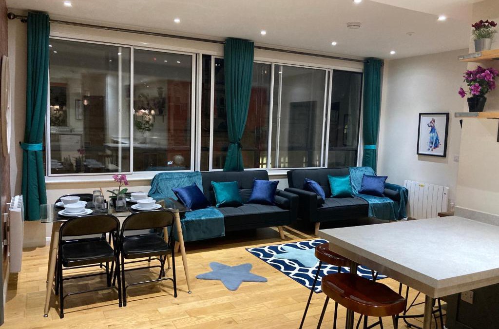 Sheffield City Centre Apartment | Central Sheffield 3BED 3BATH IV Pent-Apartment