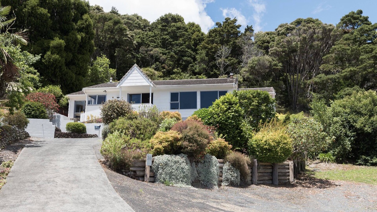 Paihia Cottage | Central Spacious Family House - Paihia House