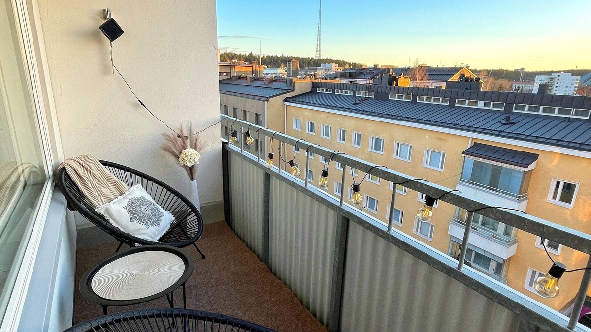 Lahti Apartment | Central Studio Apartment with Balcony