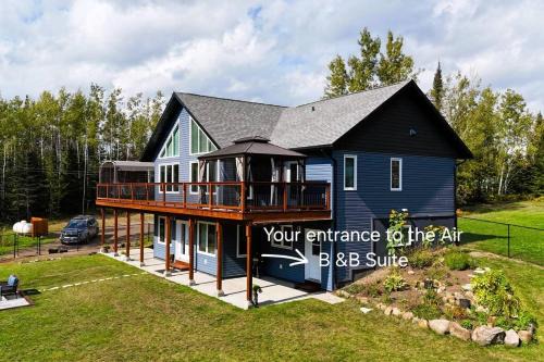 Thunder Bay Apartment | Central Thunder Bay Retreat