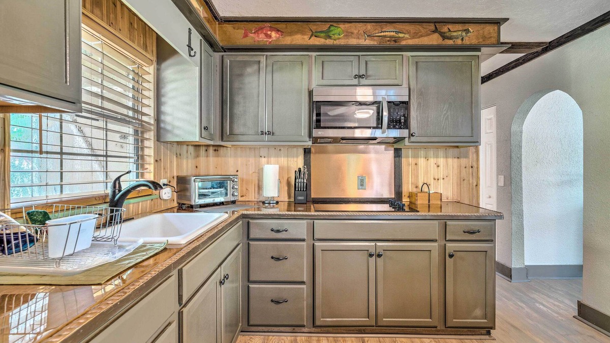 Yankeetown House | Central Yankeetown Hideaway: Walk to Water!