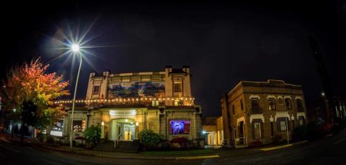 Centralia Hotel | Centralia Square Grand Ballroom and Vintage Hotel