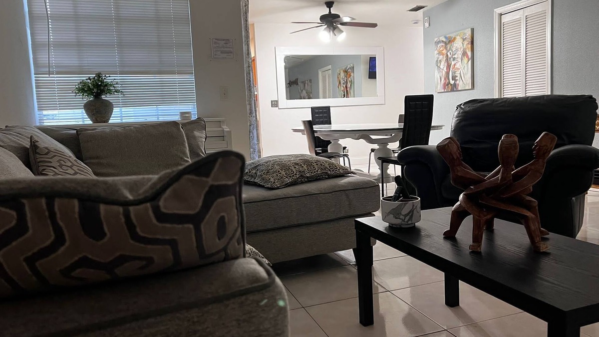 Broadview Park Apartment | Centrally Located! Minutes from the Hard Rock Casino and beaches. Pets Welcome
