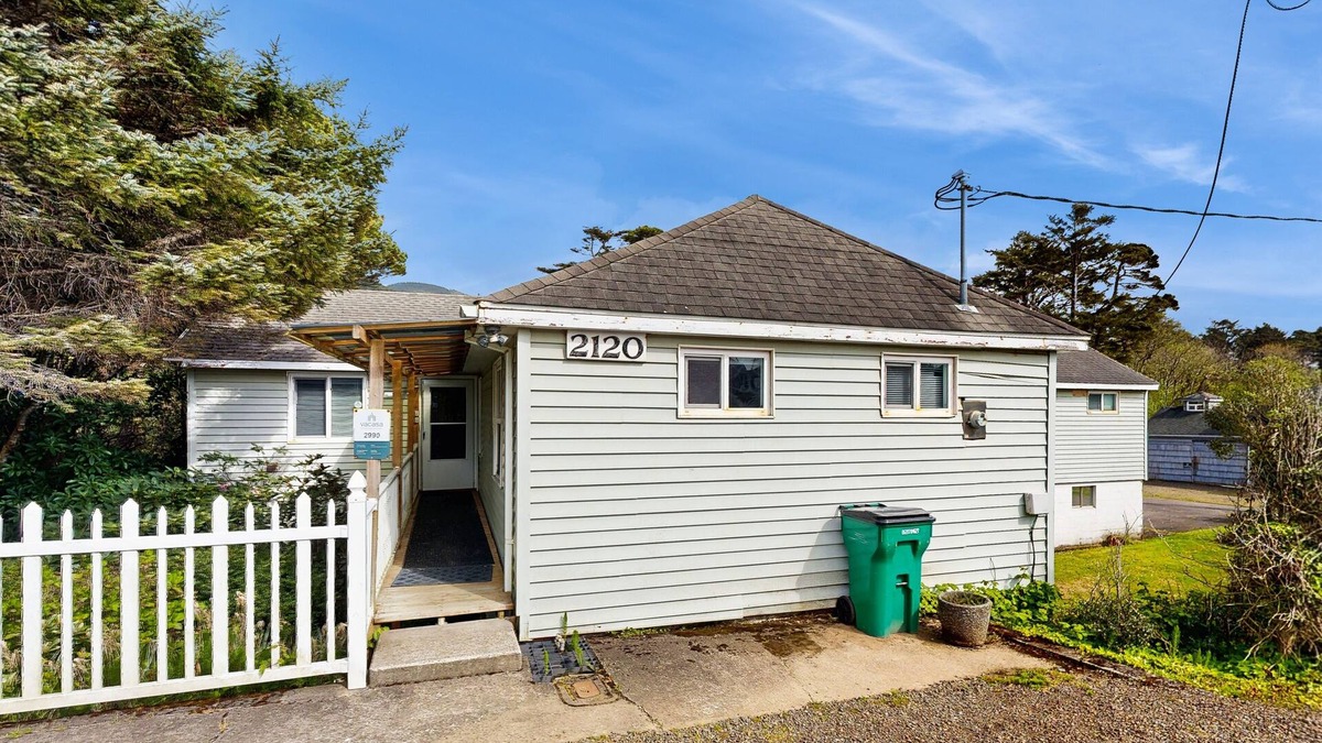 Rockaway Beach House | Centrally located home with lake views, private pool & spacious deck