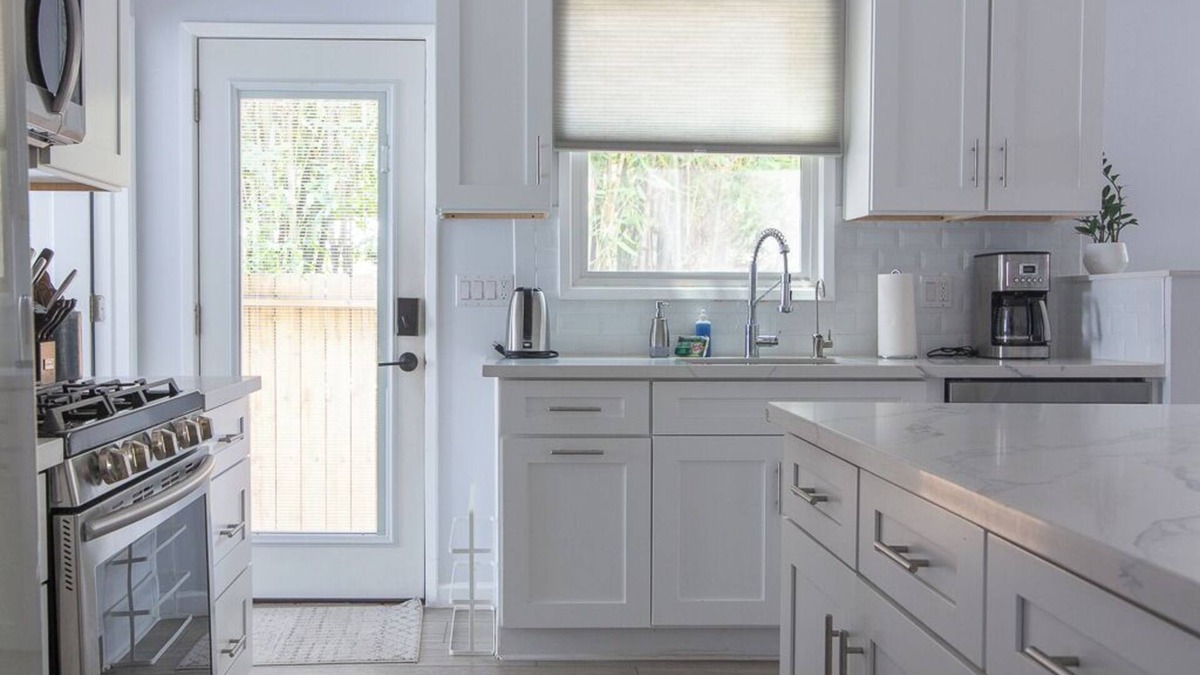 South Pasadena House | Centrally Located, Clean and Modern Home in South Pasadena