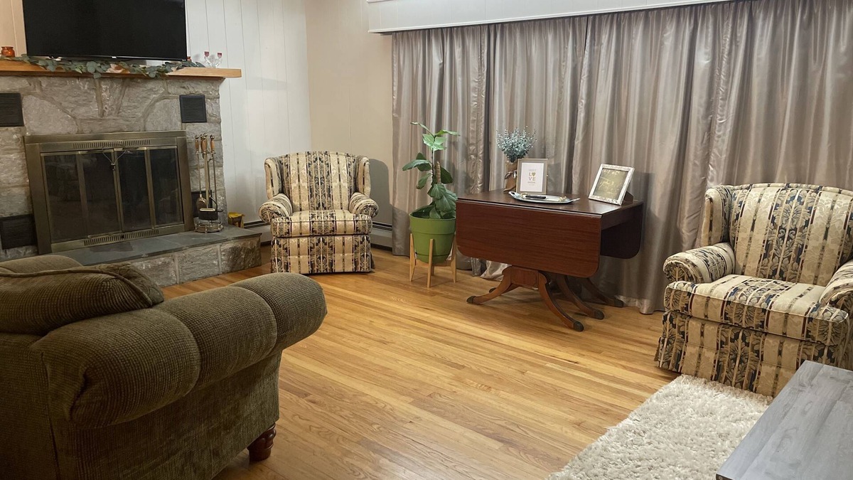 Prospect House | Centrally Located 3BR Single-Level House
